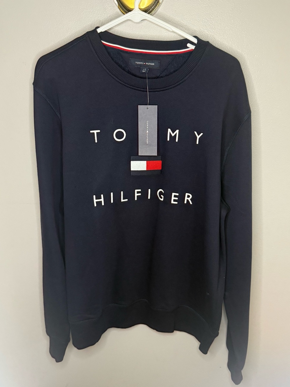 NWT Tommy Hilfiger Men's Navy Pullover Crewneck Fleece Cotton Logo Sweatshirt L